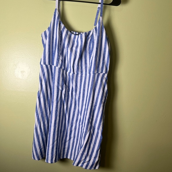 Old Navy Dresses & Skirts - Old navy Blue and White Striped Dress